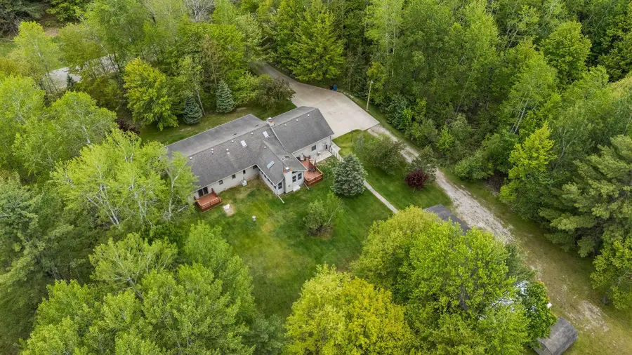 2700 N Five Mile Road, Midland, MI 48642 - #3