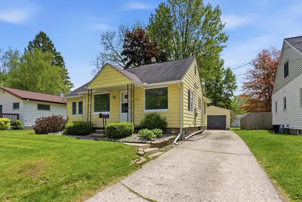 1402 Wyllys Street, Midland, MI 48642