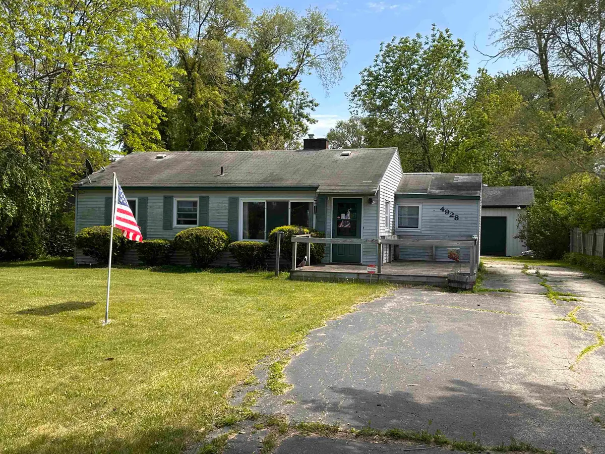 4928 Hess Road, Saginaw, MI 48601 - #1