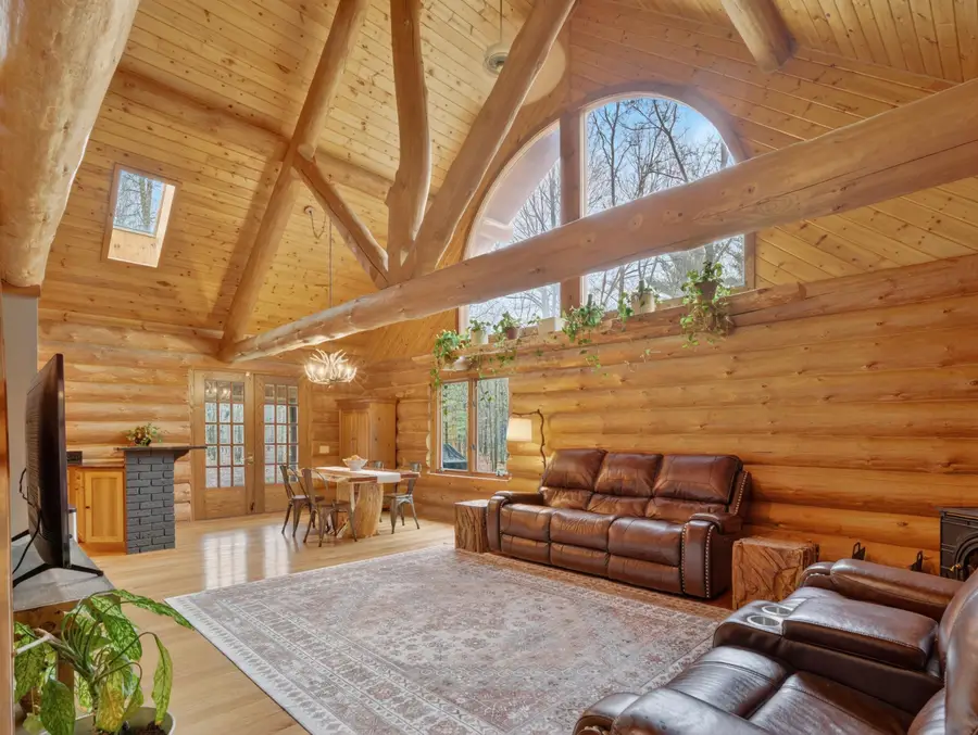 837 E Whitetail Drive, Midland, MI 48640 - #2