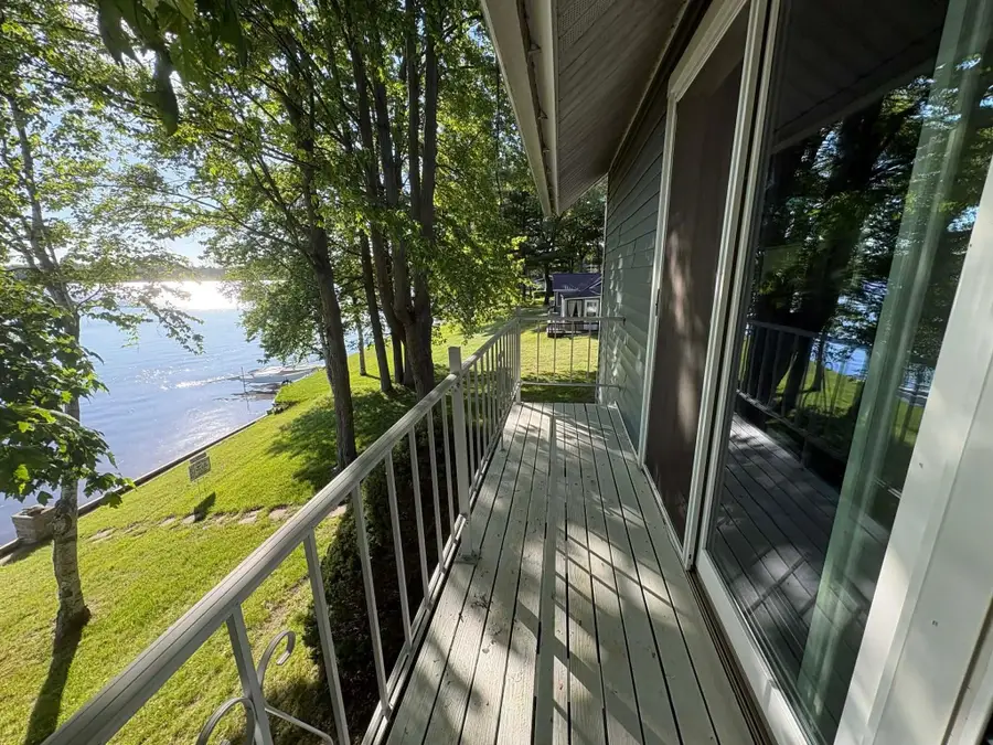 2669 N Lakeview Drive, Sanford, MI 48657 - #3