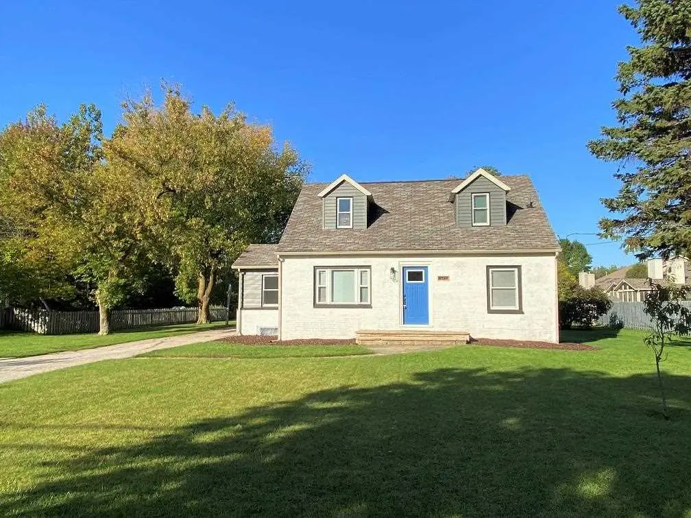 5925 Jefferson Avenue, Midland, MI 48640 - #1