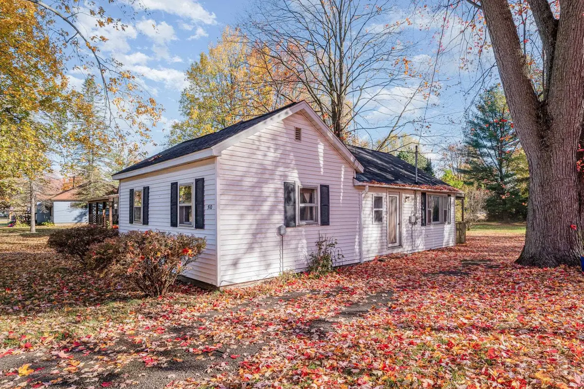 510 N 6th Street, Coleman, MI 48618 - #1