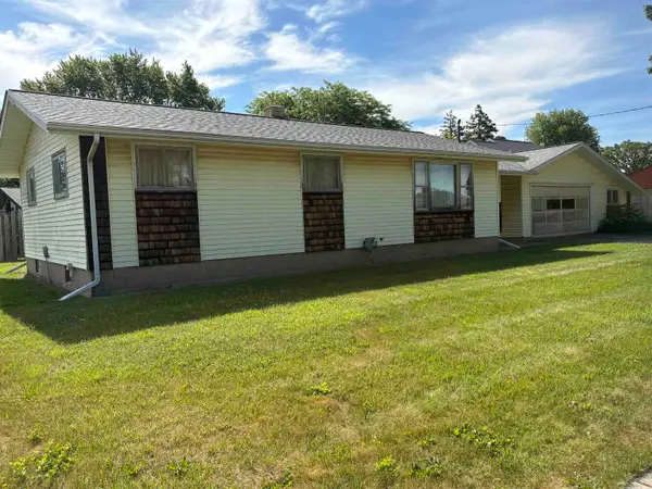 225 7th St Streets, Freeland, MI 48623