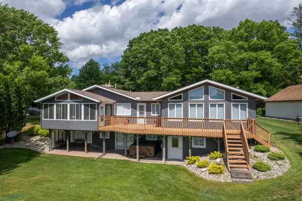 4839 N Anna Lane, Sanford, MI 48657