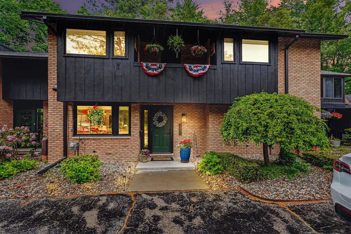 3308 N Bent Oak Drive, Midland, MI 48640 - #1