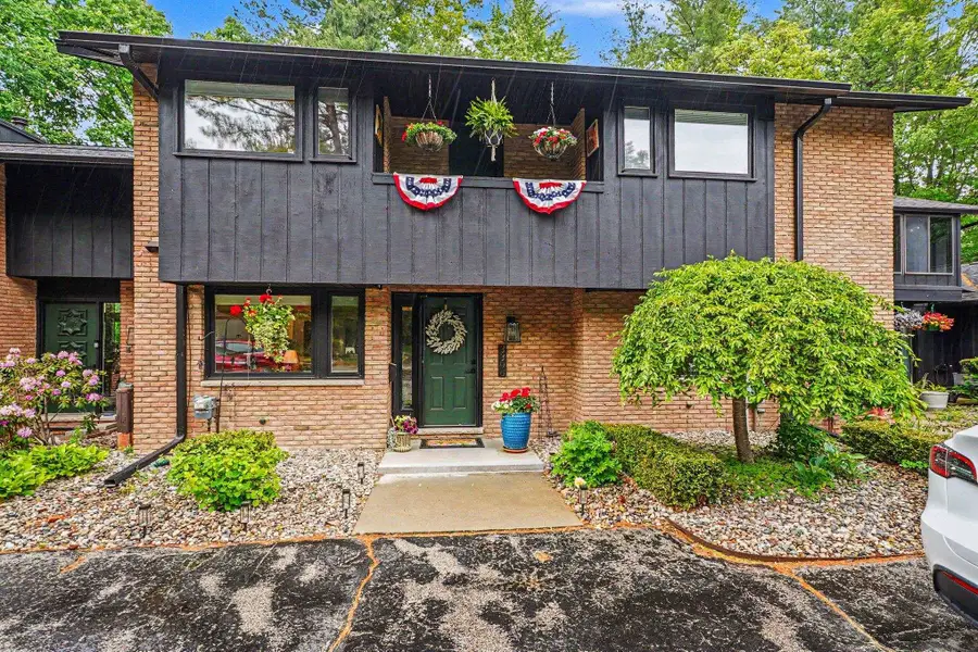 3308 N Bent Oak Drive, Midland, MI 48640 - #2