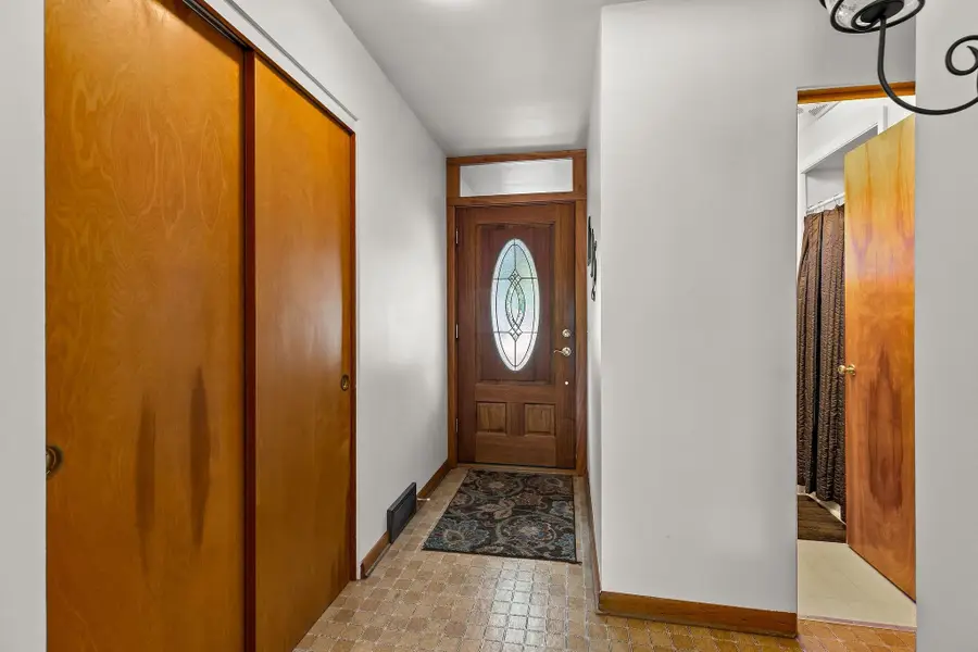 124 Coventry Court, Midland, MI 48640 - #3