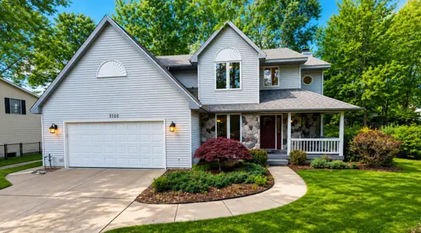 1101 Whispering Oak Drive, Midland, MI 48642