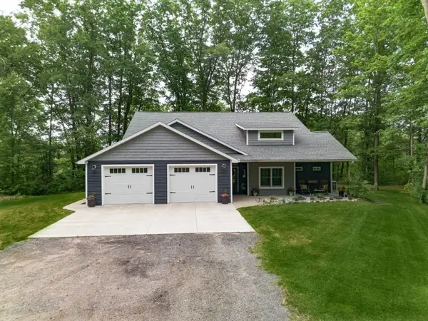 319 E Dopp Road, Midland, MI 48640