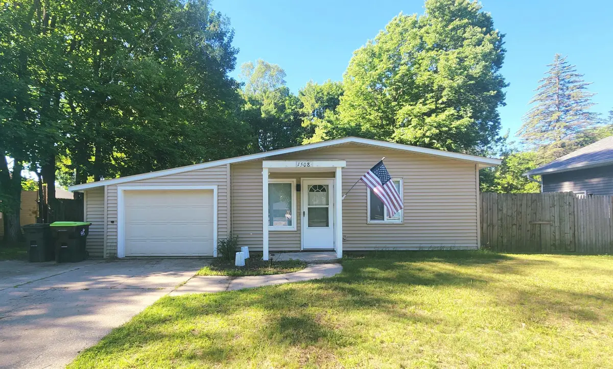 1508 E Sugnet Road, Midland, MI 48642 - #1