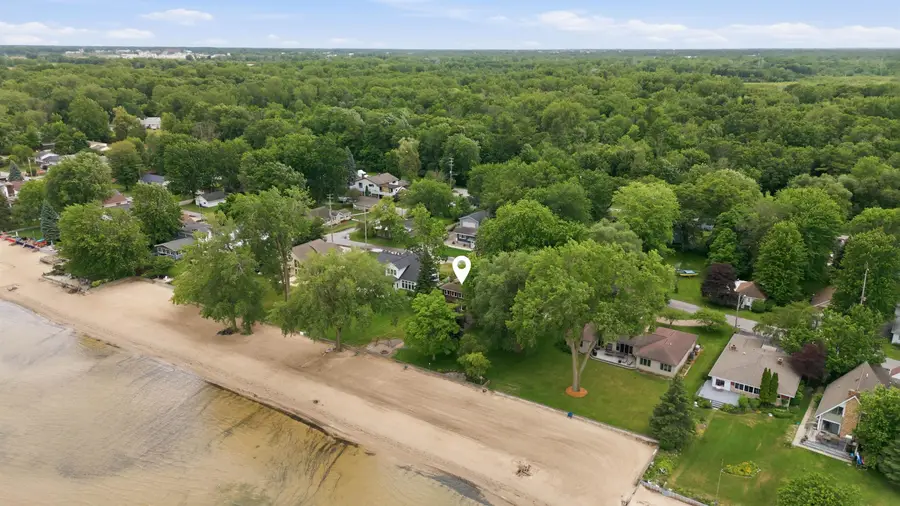 277 Donohue Drive, Bay City, MI 48706 - #3