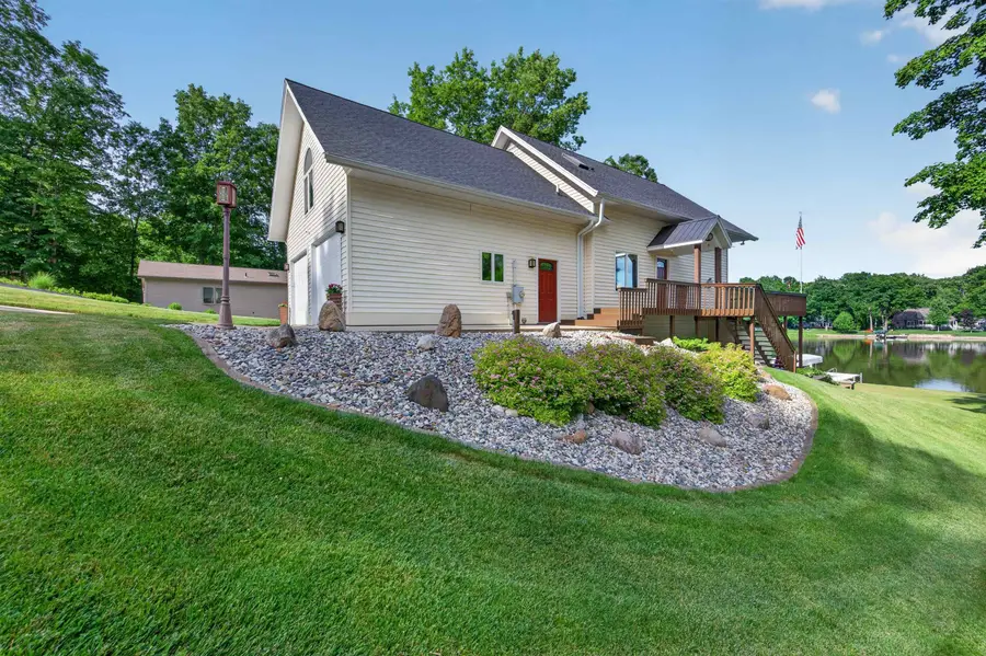 5180 N Lake Sanford Road, Sanford, MI 48657 - #2