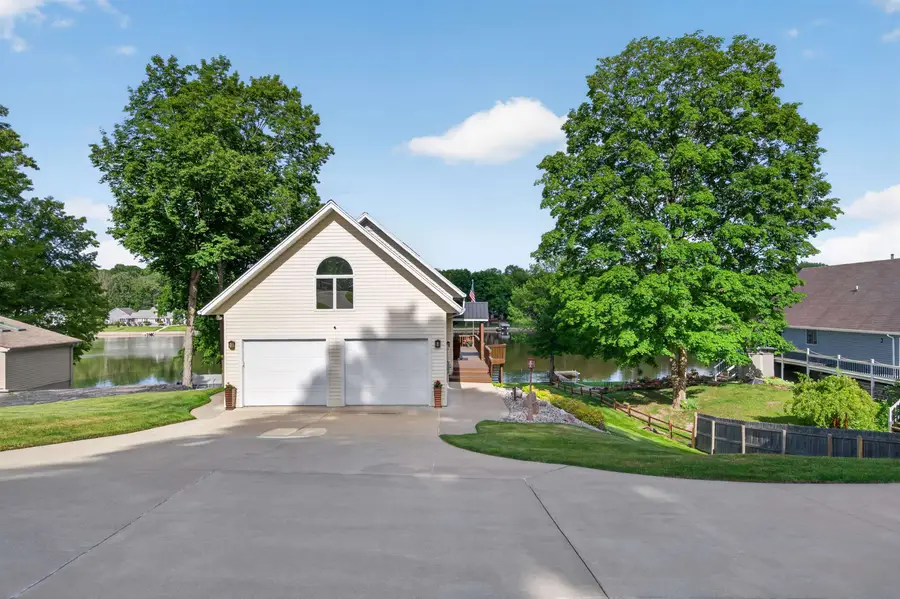 5180 N Lake Sanford Road, Sanford, MI 48657 - #3