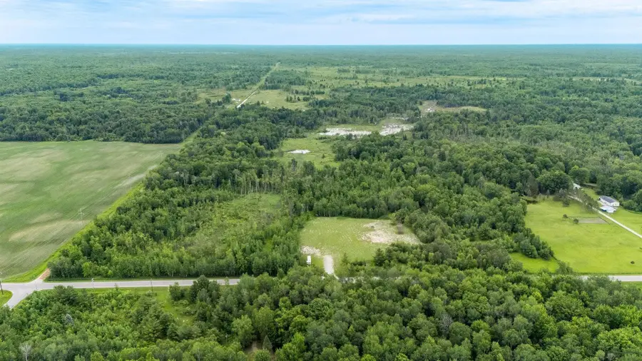 3428 N Three Rivers Road, Gladwin, MI 48624 - #2