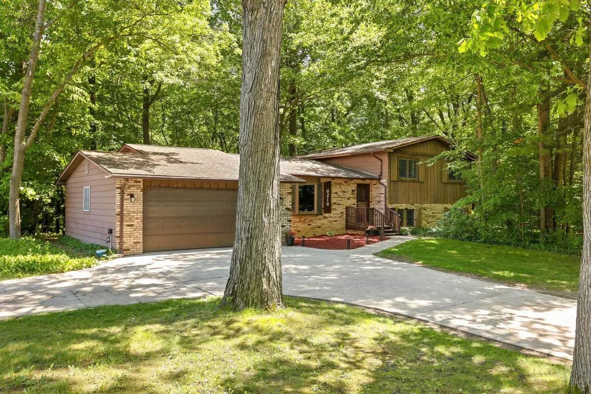 6218 Sturgeon Creek Parkway, Midland, MI 48640 - #1