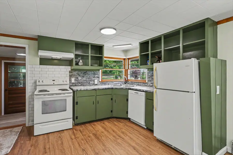 748 W Irish Street, Sanford, MI 48657 - #2