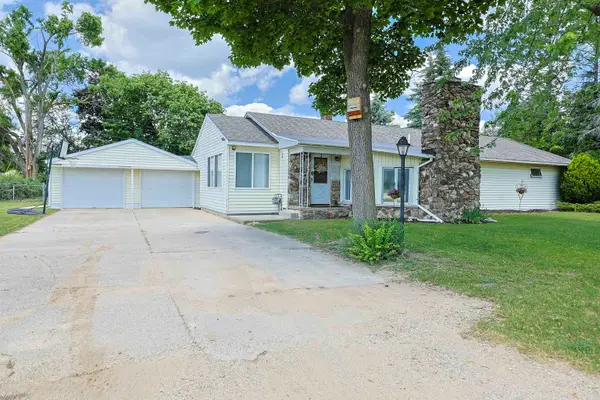 4811 Edgewood Court, Clare, MI 48617