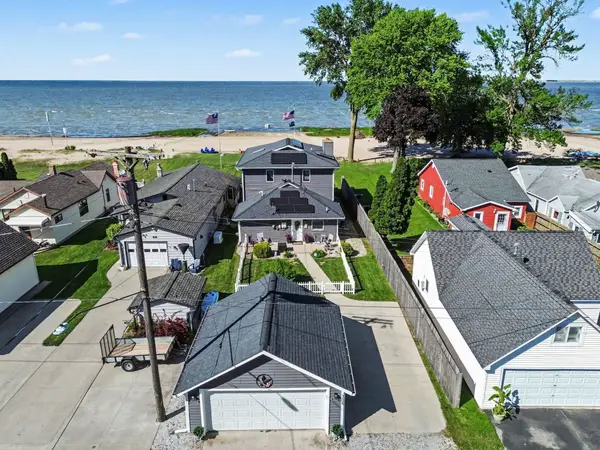 705 Bay Road, Bay City, MI 48706