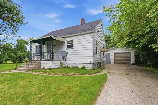 419 S Warren Street, Pinconning, MI 48650
