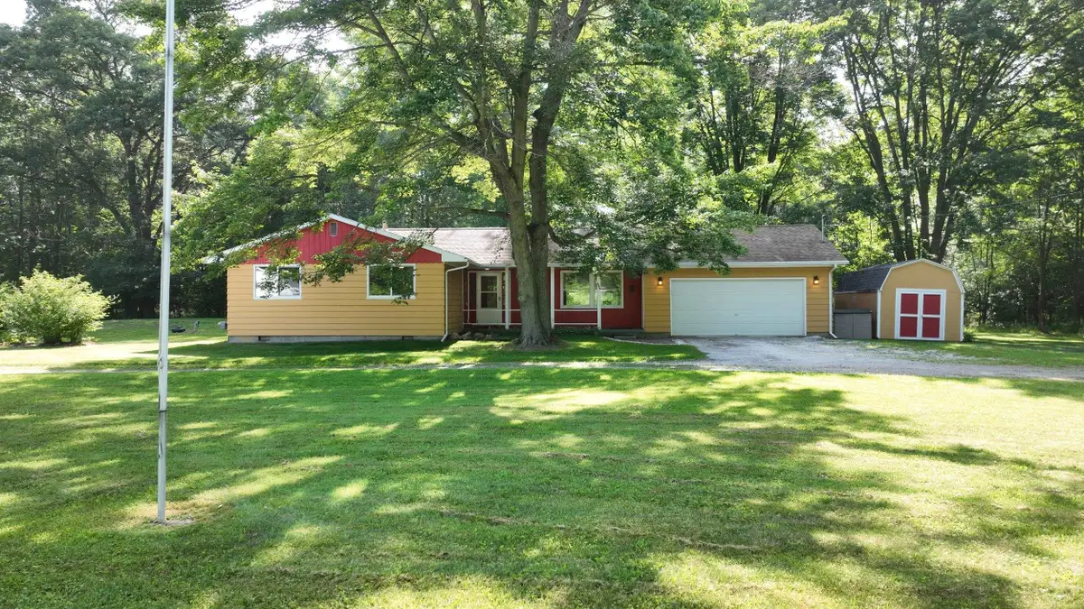 549 S Eight Mile Road, Midland, MI 48640 - #1