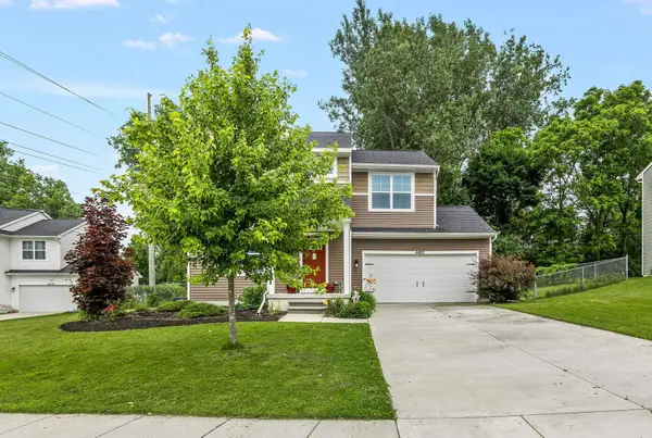 4621 Trotters Pointe Circle, Midland, MI 48642