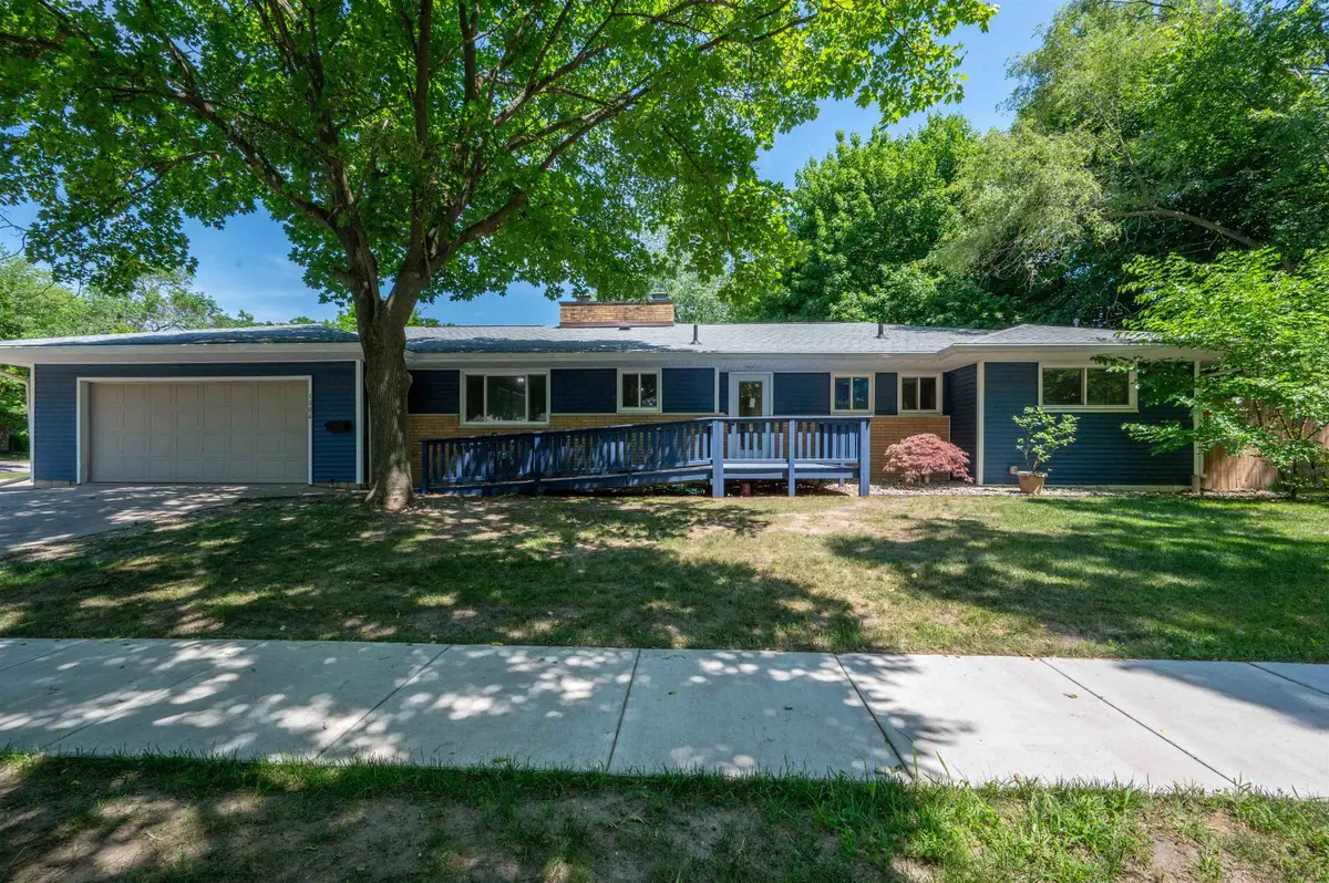 1804 Ivy Lane, Midland, MI 48642 - #1