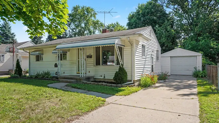 1606 Iowa Street, Midland, MI 48642 - #2