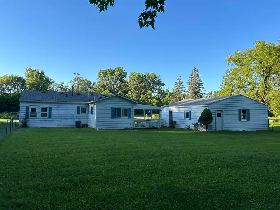 4734 Bailey Bridge Road, Freeland, MI 48623 - #2