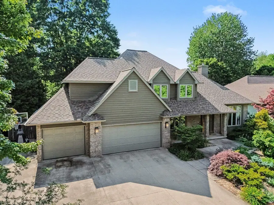 5113 Claremont Street, Midland, MI 48642 - #2