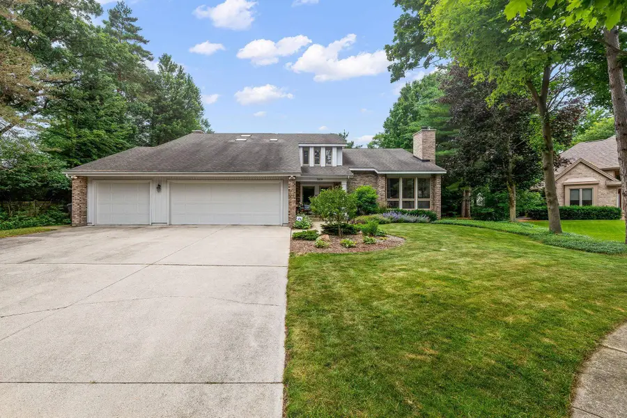 5809 Windy Gyle Road, Midland, MI 48640 - #2