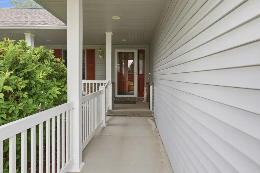 3177 Setting Sun Boulevard, Saginaw, MI 48603 - #3