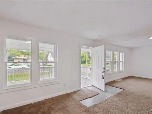 755 Sherman Road, Saginaw, MI 48604 - #3