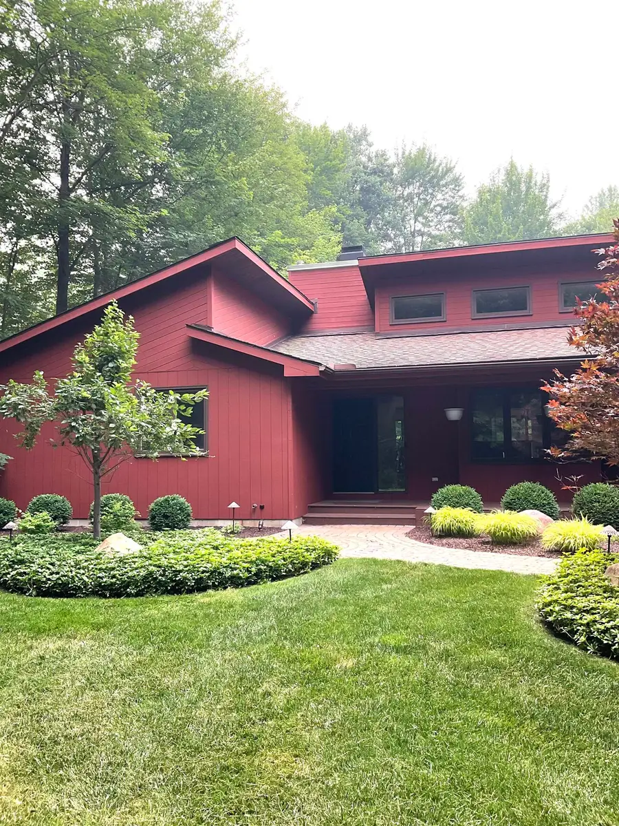 2775 N Waskevich Lane, Midland, MI 48642 - #2
