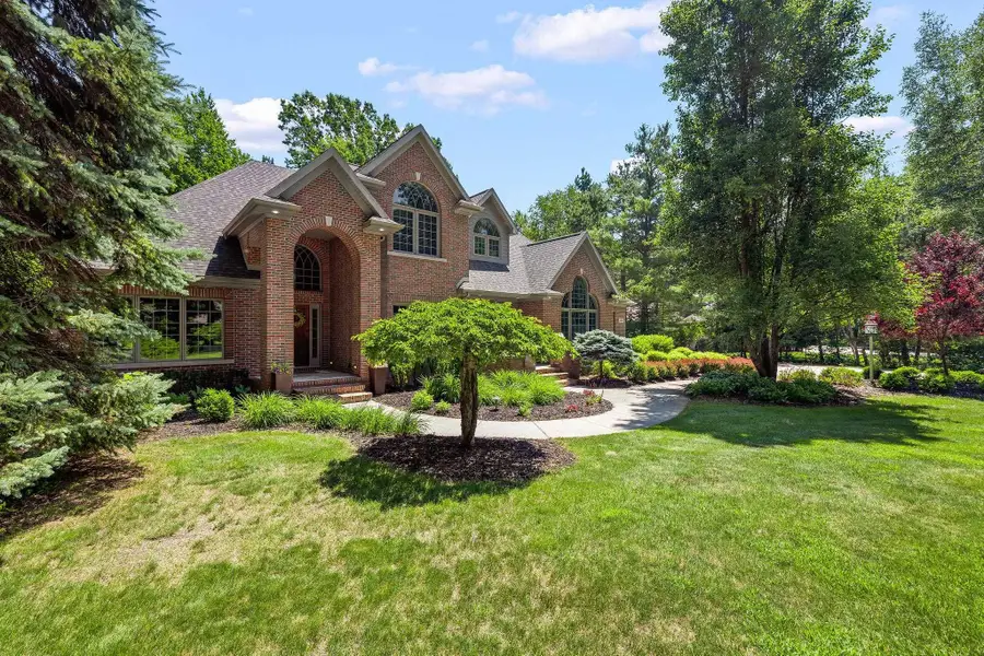 2580 Ashwood Pass, Midland, MI 48642 - #2