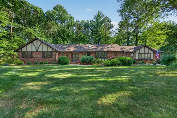 5616 Pine Meadow Drive, Midland, MI 48640