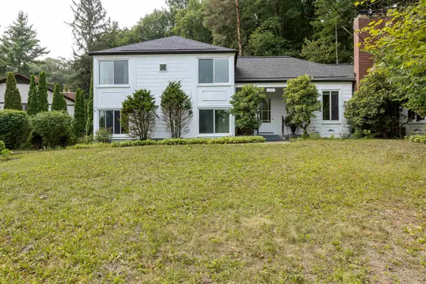 1817 W Sugnet Street, Midland, MI 48640
