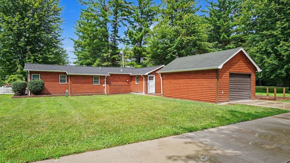 2834 N Wilson Drive, Sanford, MI 48657 - #1