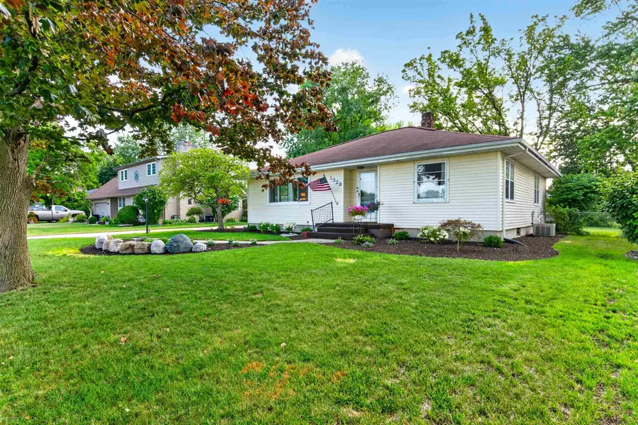 1329 Passolt Street, Saginaw, MI 48638 - #3