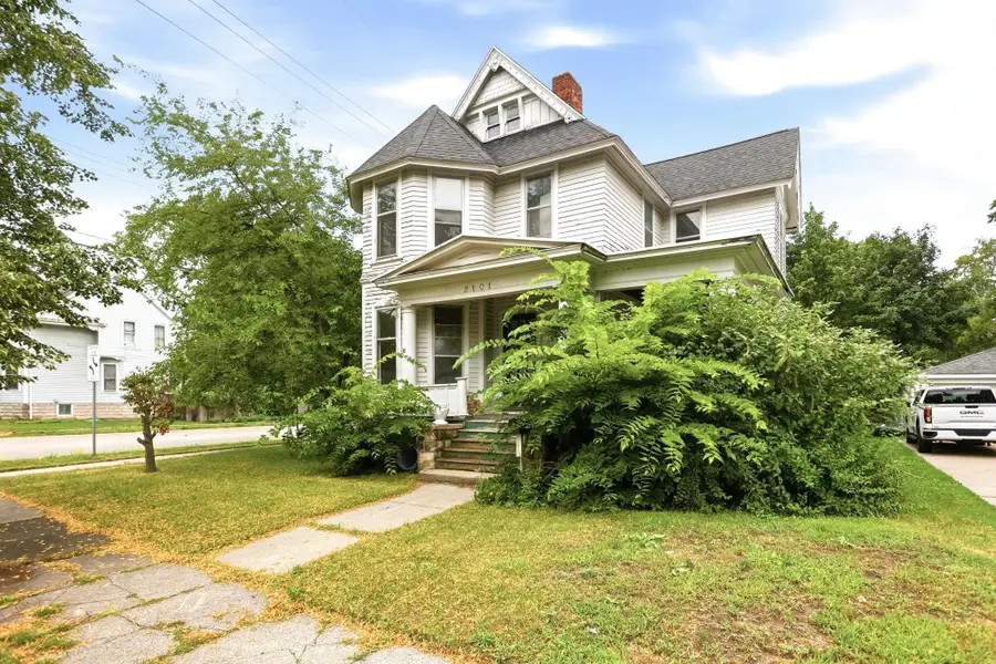 2101 5th Street, Bay City, MI 48708 - #2