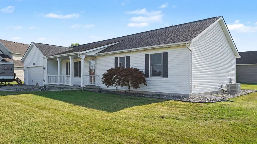 8202 Hawk Drive, Freeland, MI 48623 - #3