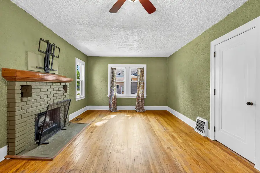 1507 W Hines Street, Midland, MI 48640 - #3