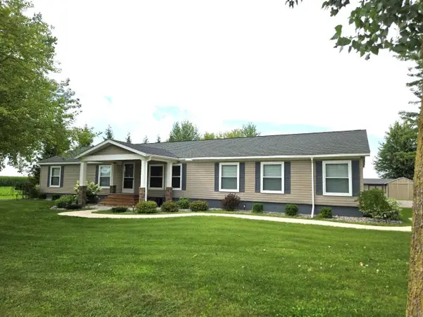 1110 W Townline 14 Road, Auburn, MI 48611