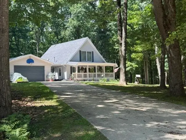 4740 oak run Road, Farwell, MI 48622 - #1
