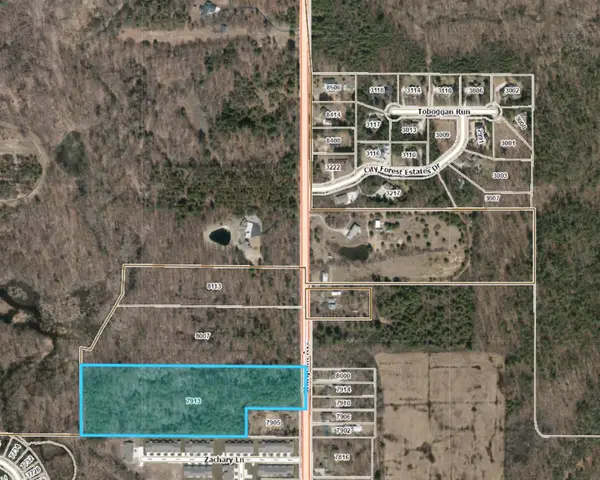 7913 N Sturgeon Avenue, Midland, MI 48642