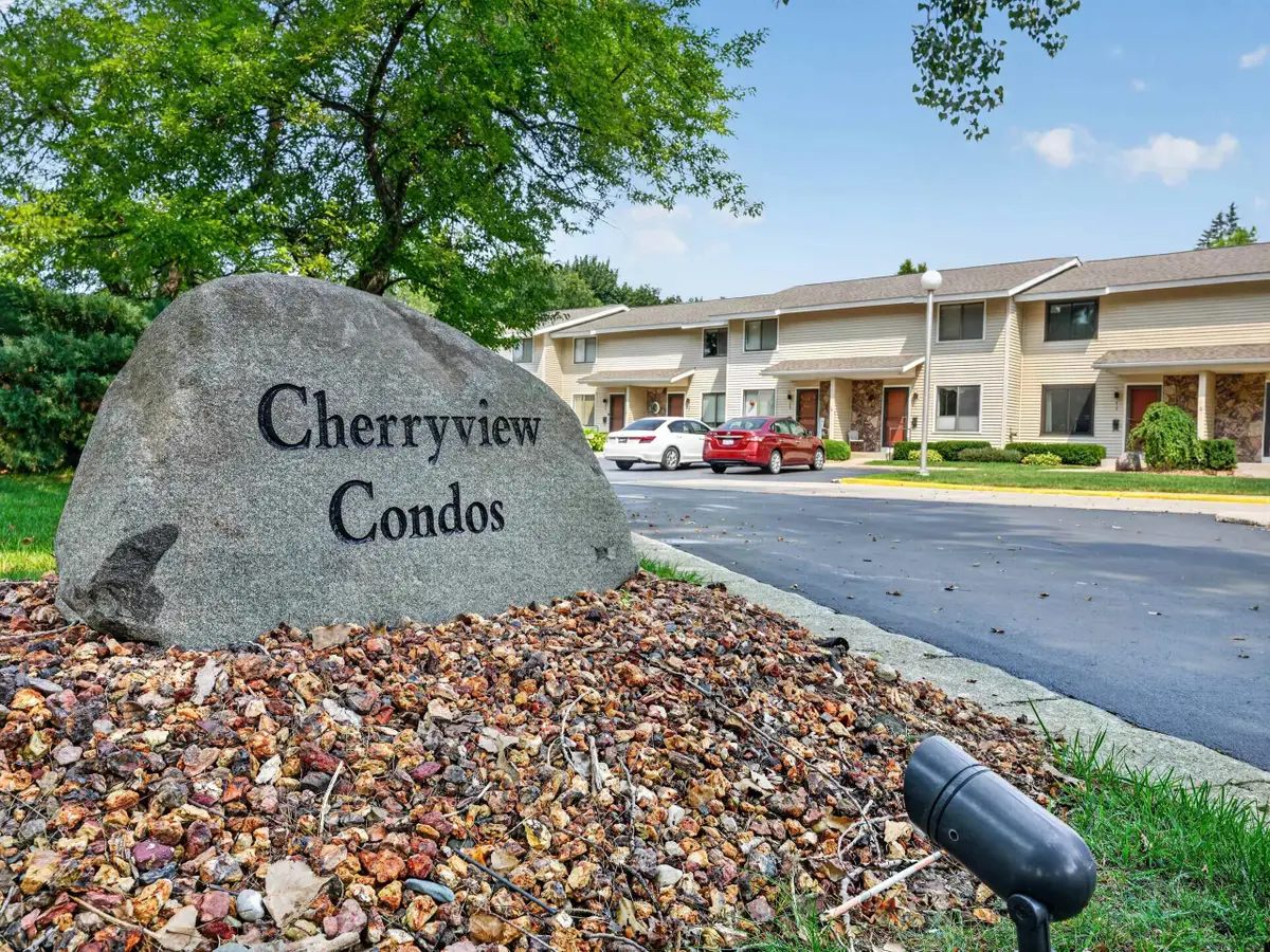 223 Cherryview Drive, Midland, MI 48640 - #1