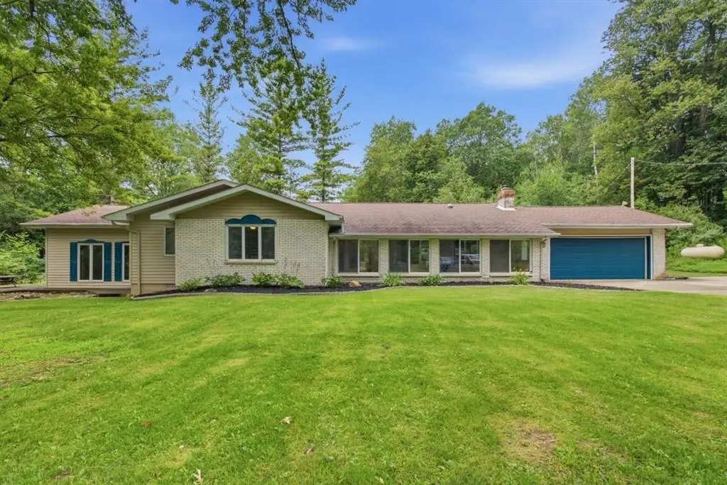 2890 S Hoover Avenue, Gladwin, MI 48624 - #1