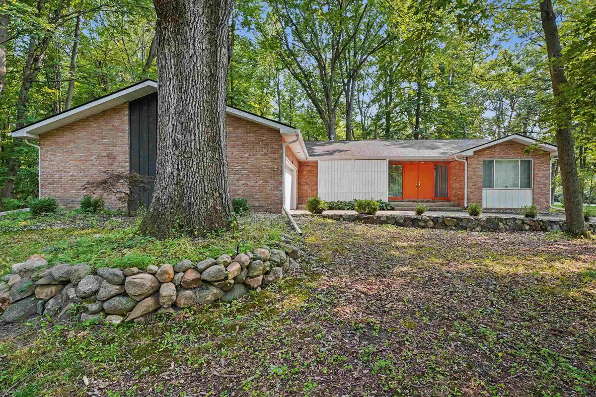 1380 E Oakwood Terrace, Midland, MI 48640 - #1