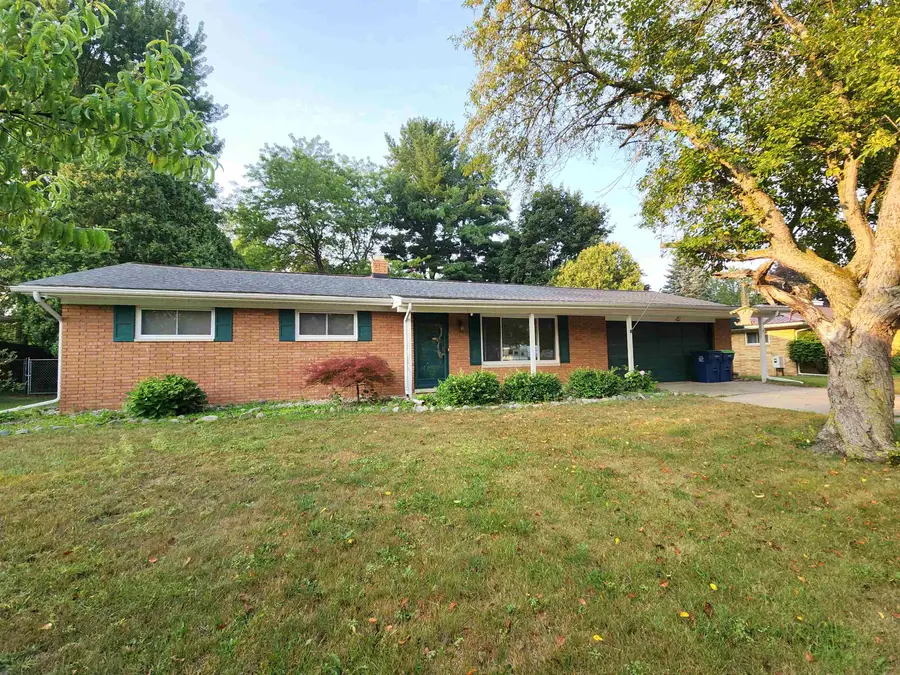 5 Valentine Court, Saginaw, MI 48638 - #2