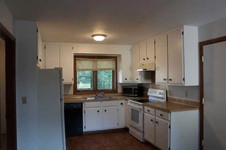 104 W Chapel Drive, Midland, MI 48640 - #2